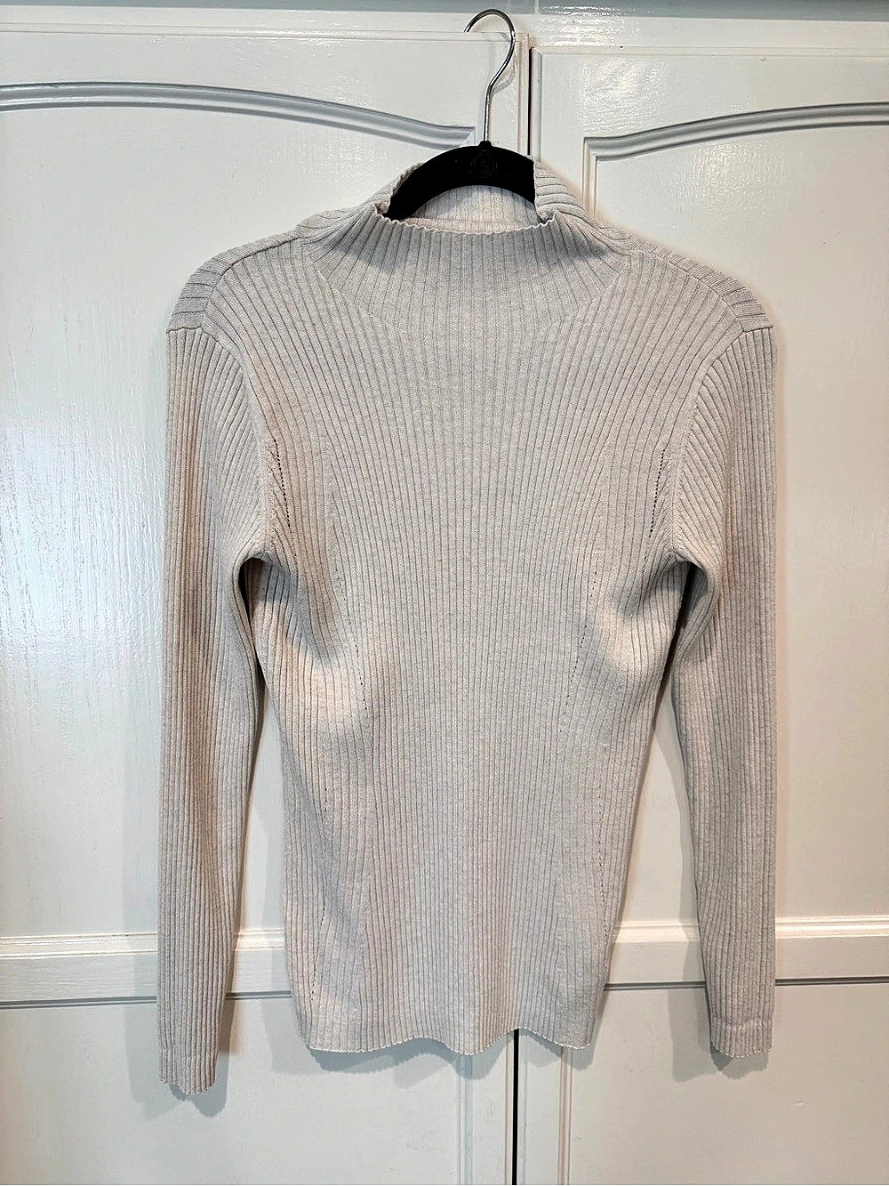 Athleta Ribbed Mock Neck Sweater in Cream Size Medium Like New